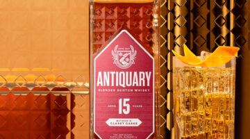 ANTIQUARY_TENTCARD_PORTRAIT_BOTTLE_15YO_JPG (1).jpg